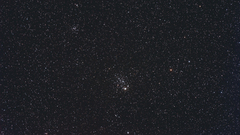 NGC457 ve NGC436